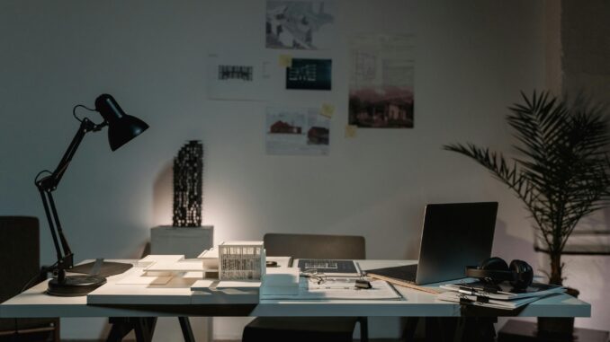 Prowadzenie projektu w Connecto Neon